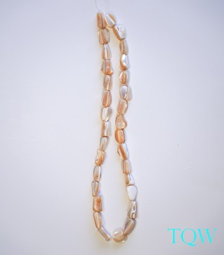 Ruddy Translucent Beads - Ruddy and White Pearlescent Shell - 07-04-06